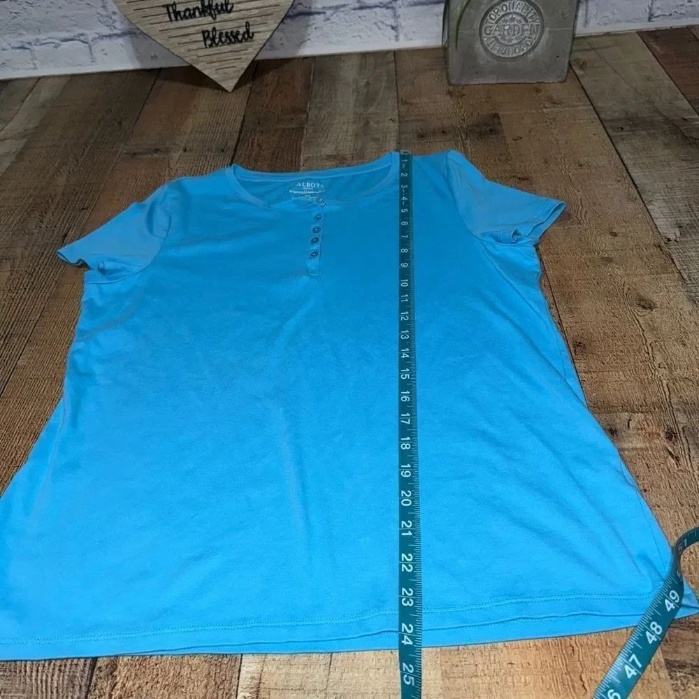 💜 Talbots blue stretch weekend tee - Picture 7 of 8
